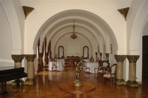CASA DE HUÉSPEDES CASTILLO BRUNET .